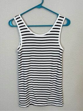 Amazon Essentials Black & White Striped Tank - L